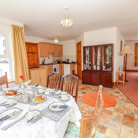 Meadow View * Nenagh